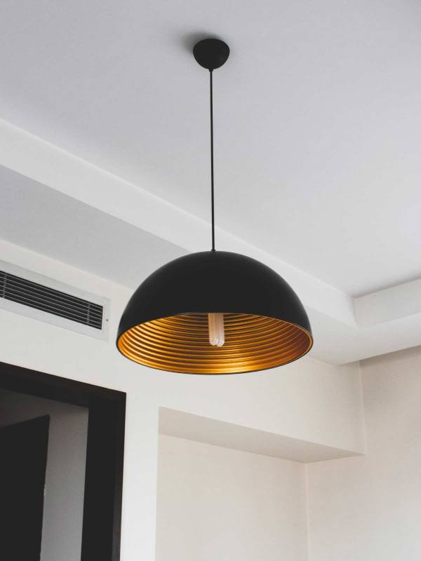 Round ceiling lamp